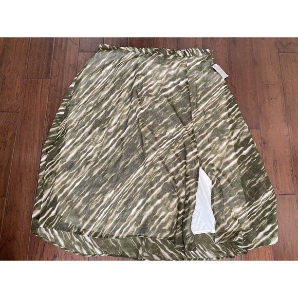 Catherines Women's Size 3X Green Pattern Print Side Split Chiffon Maxi Skirt - Picture 2 of 8